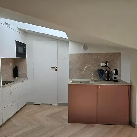 Apartament Perla De Rosa *